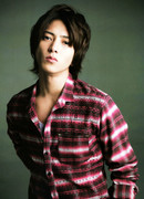 Cross Space with Yamashita Tomohisa