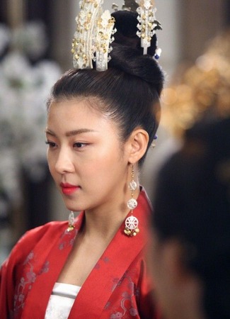 Главные - женщины 13.05.18