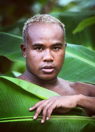 Актер Джеймс Расамикхэа Факелон 24.08.19