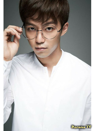 Актер Пак Джи Хун 07.04.21
