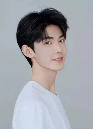 Актер Ван И Чжоу 13.10.23