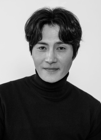Актер Ли Хэ Ён 18.11.23