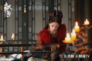 Подношение соленой рыбы мастеру