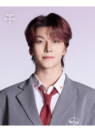 Актер Хэ Синь Лун 01.10.25