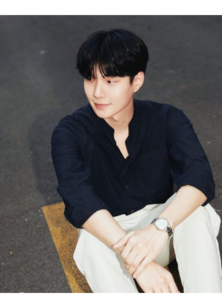 Актер Нампин Напатсакон Пинмыан 11.10.25