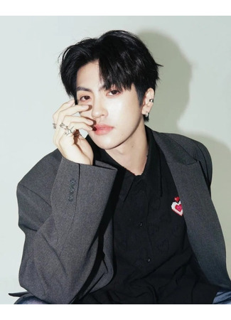 Актер Ким Пхонсатон Ситтипхан 11.10.25