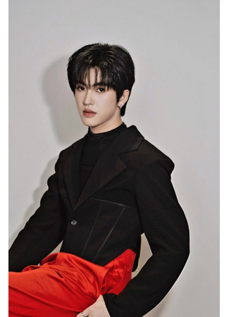 Актер Ким Пхонсатон Ситтипхан 11.10.25