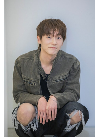 Актер Ли Бён Хон 12.10.25