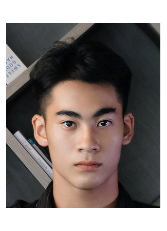 Актер Остин Китчунхакан Хонсомбат 13.10.25