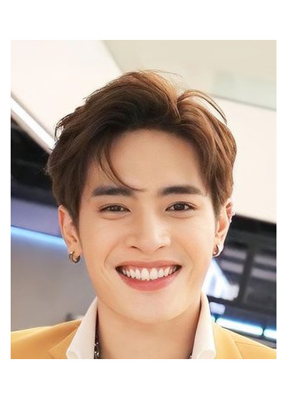 Актер Кхэм Кхунатип Траканчан 16.10.25