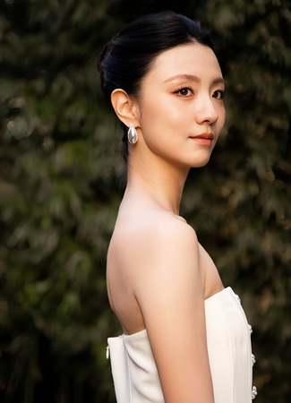 Актер Чжан И Цзюнь 10.11.25