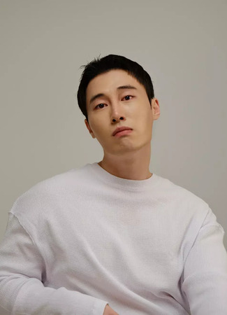 Актер Юн Тхэ Ха 15.11.25