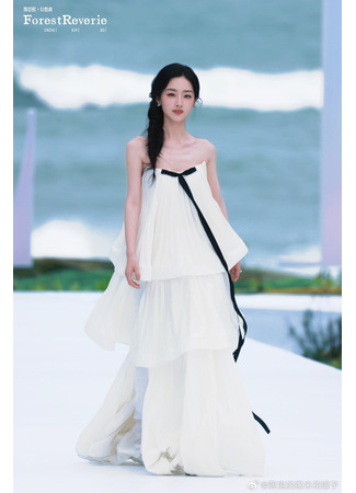 Актер Дэн Энь Си 18.11.25