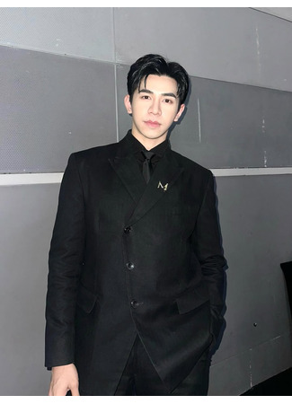 Актер Ки Ниват Накнуан 21.11.25