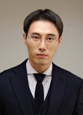 Актер Юн Тхэ Ха 24.11.25