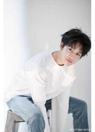 Актер Ао Цзы И 25.11.25