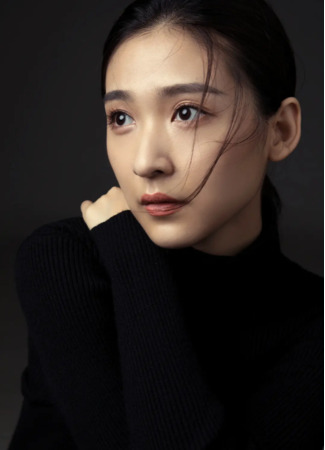 Актер Лю И Дэн 05.12.25